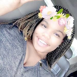 Meet your Posher, Lexiee